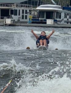 Paralyzed teen water skiing