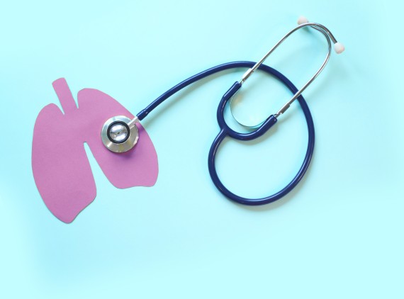 Stethoscope with drawing of lungs